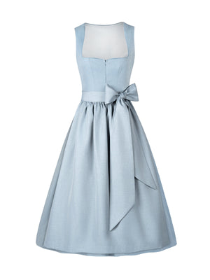 Stoffgeheimnisse des Dirndl: Wie Sie das perfekte blaue Kleid finden – von Tradition bis Trend