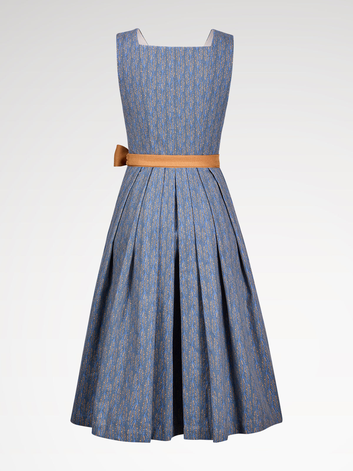 Die Magie des Dirndls: Fliederfarbene Träume, Langarmblusen und die Suche nach dem perfekten Kleid