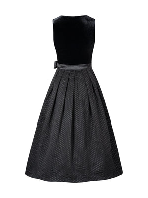 De zwarte dirndl en de omliggende winkels