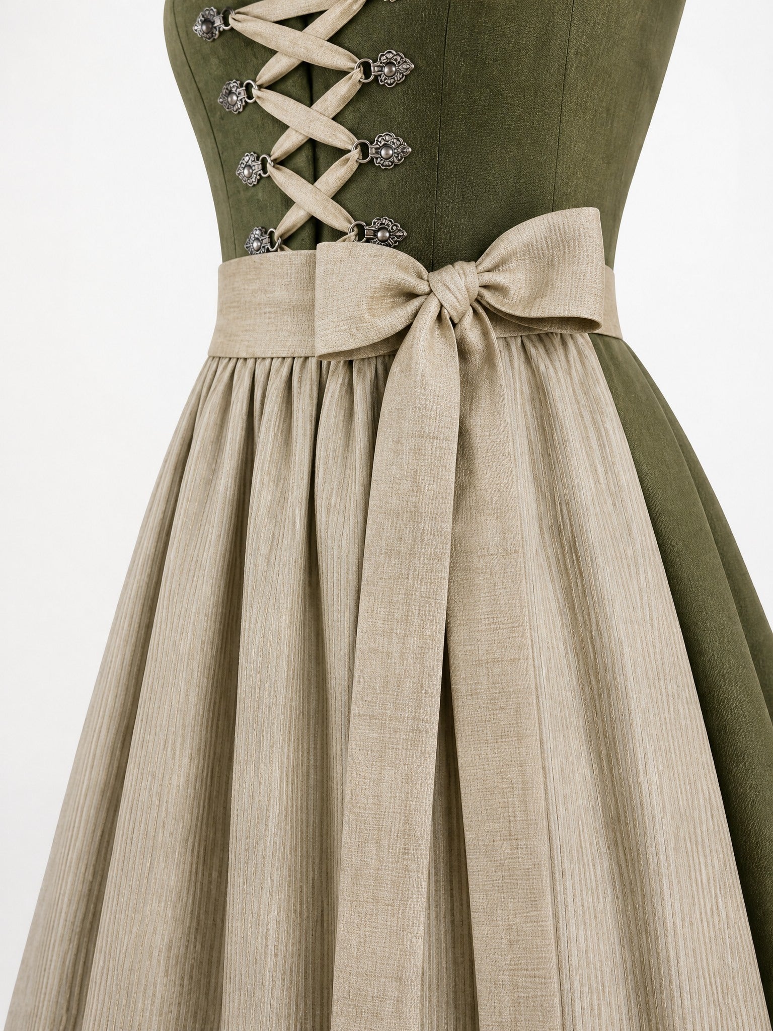 Dirndl Antonia in Dunkeloliv mit Flachs Schürze - Detailansicht Taille und Schleife
