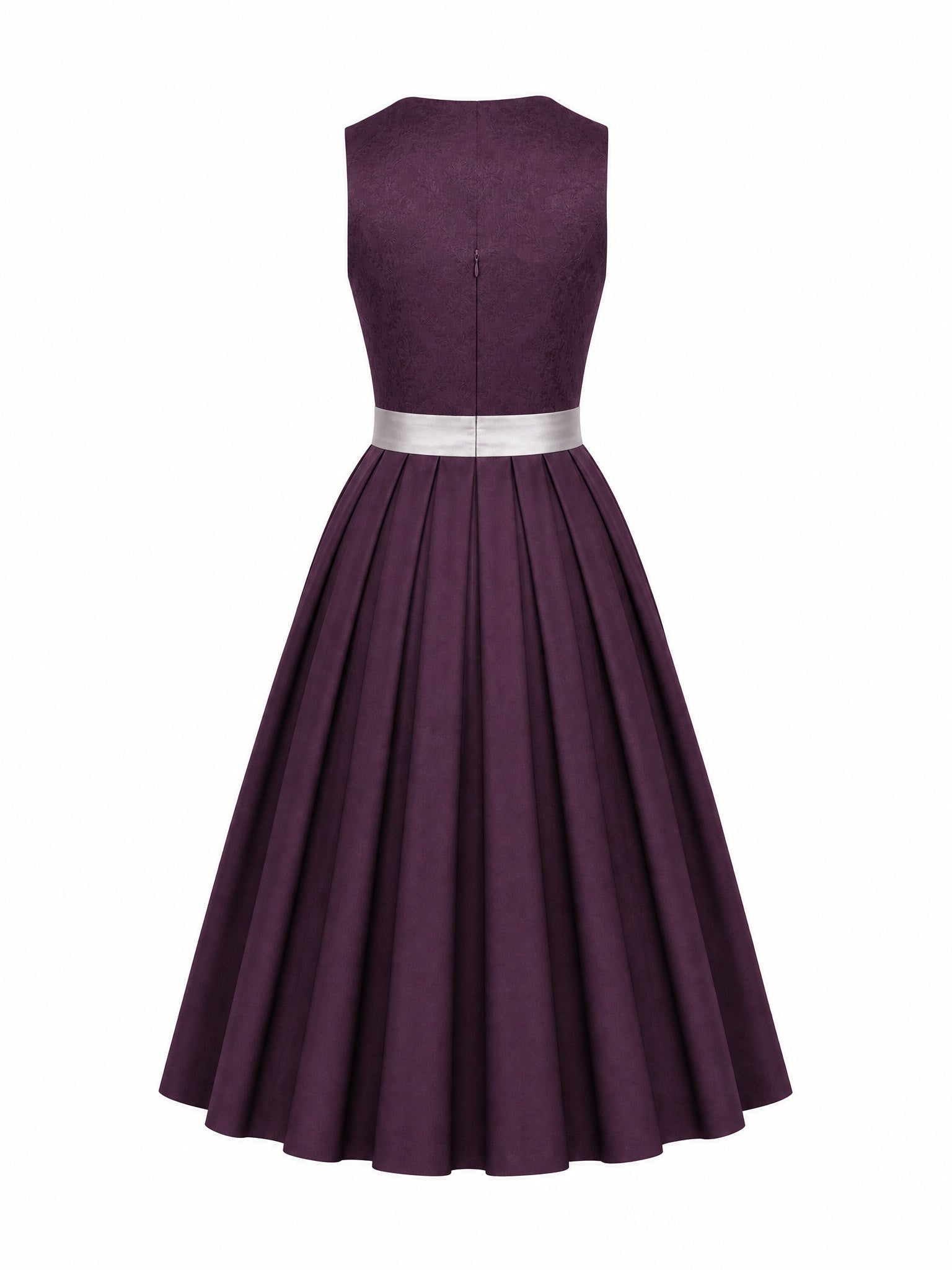 Dirndl Valerie in Aubergine mit Perlgrau Schürze - Rückansicht